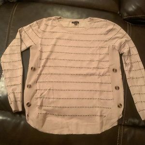 Lety & Me Lightweight Sweater.  Buttons on Sides.  Stitch Fix.  Like New. Small.